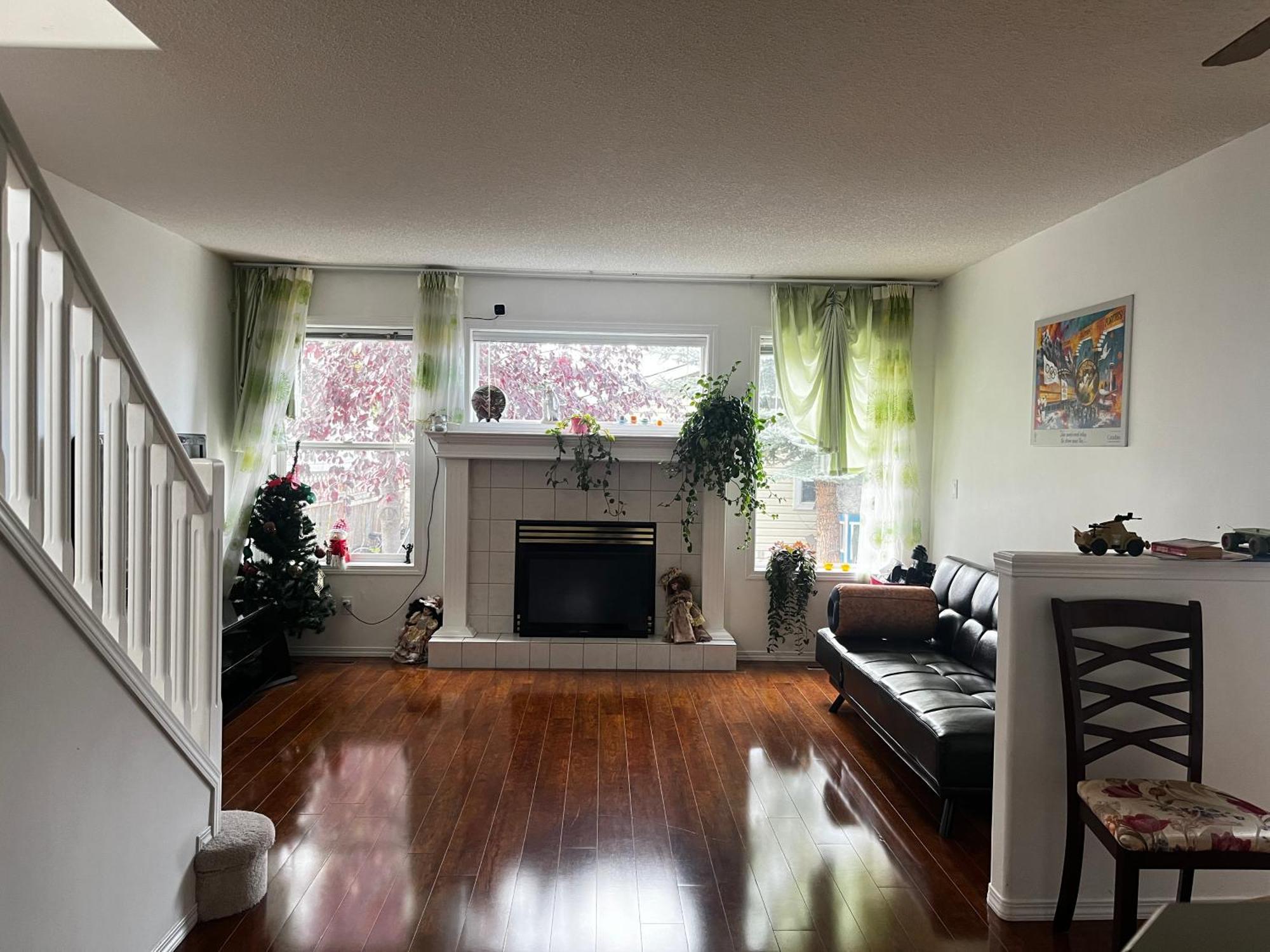 Hidden Valley New Basement Suite With Private Bathroom! YYC Esterno foto