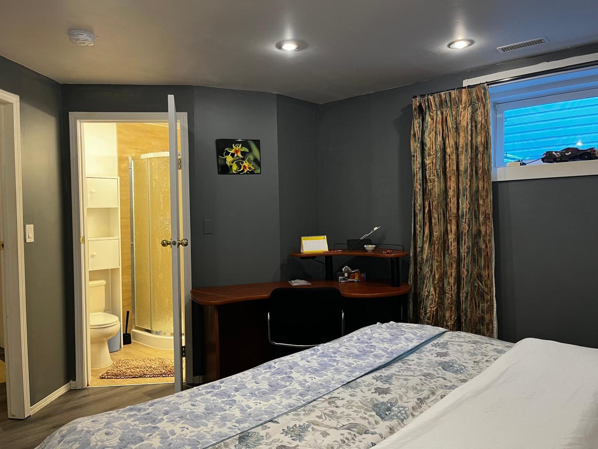 Hidden Valley New Basement Suite With Private Bathroom! YYC Esterno foto