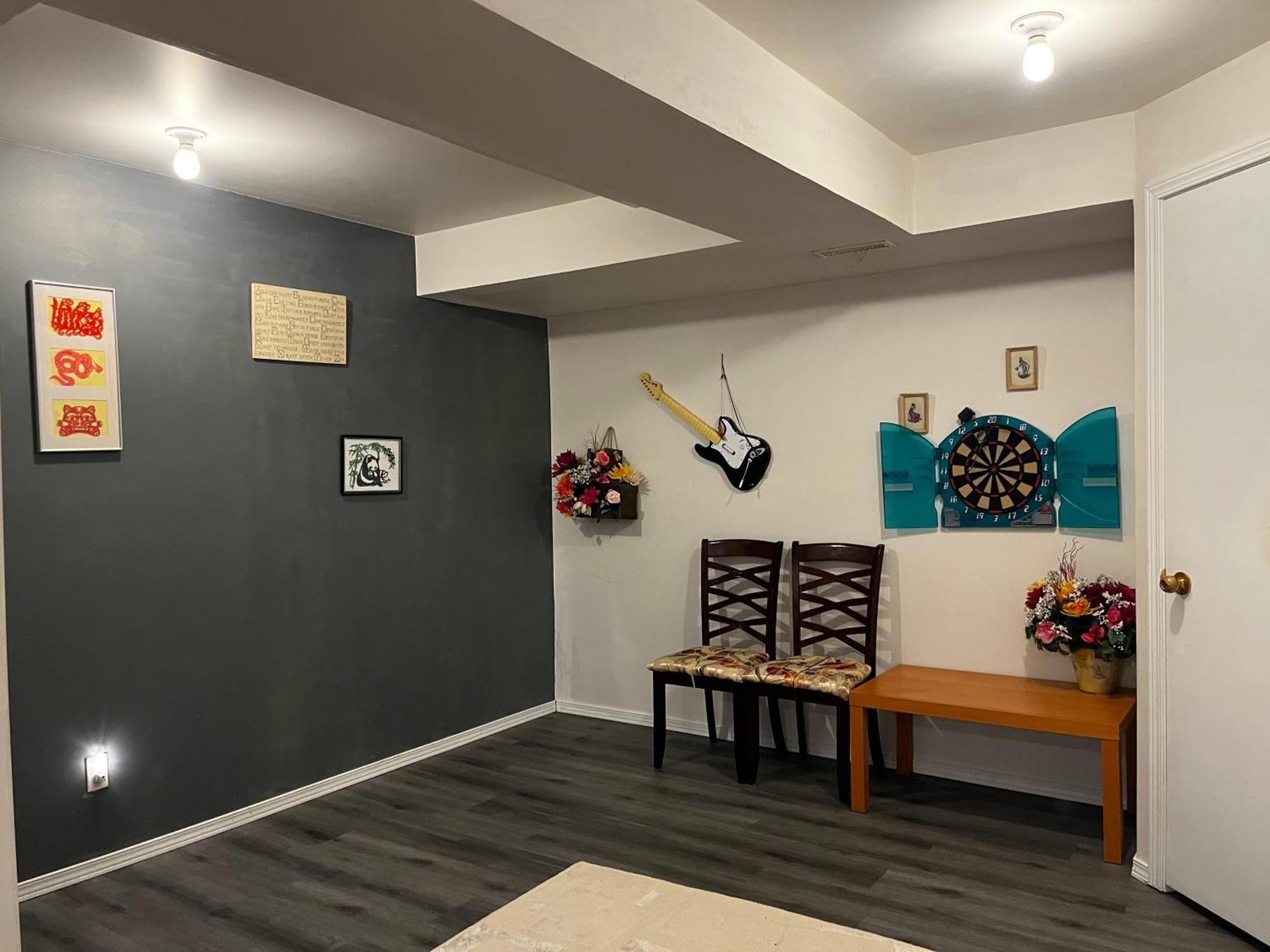 Hidden Valley New Basement Suite With Private Bathroom! YYC Esterno foto