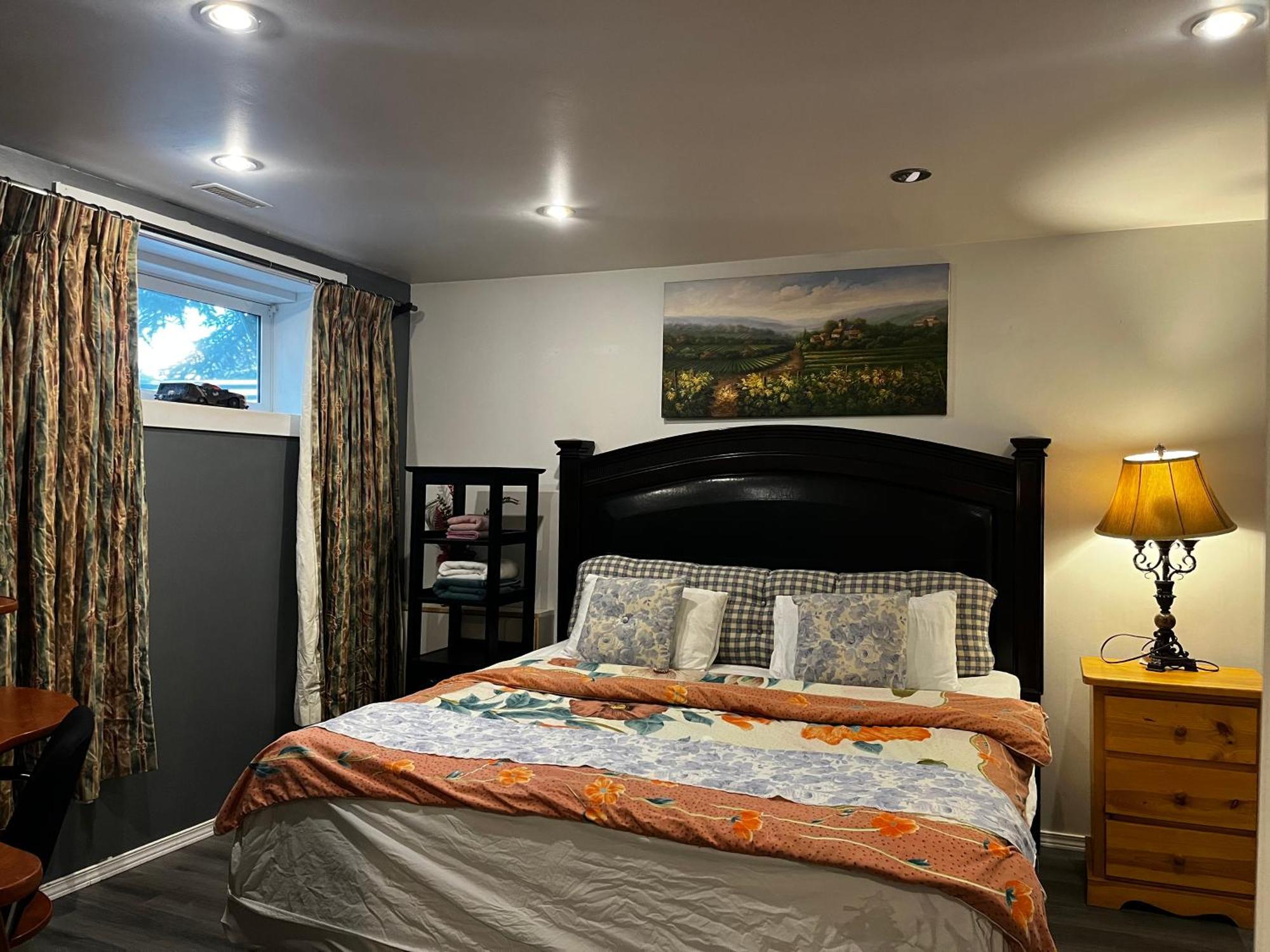 Hidden Valley New Basement Suite With Private Bathroom! YYC Esterno foto